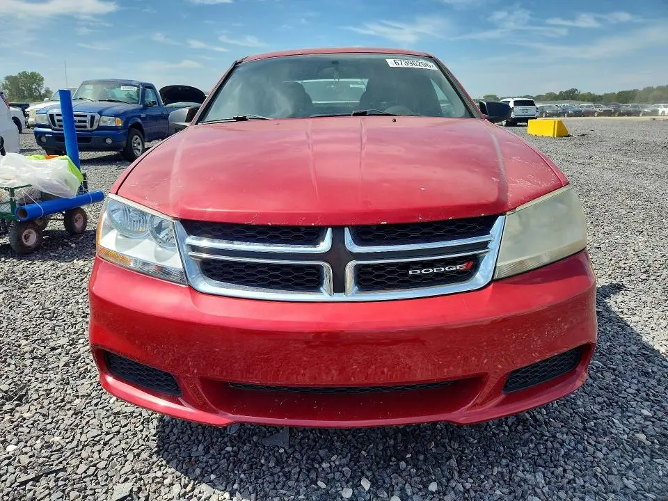2013 DODGE AVENGER SE  
