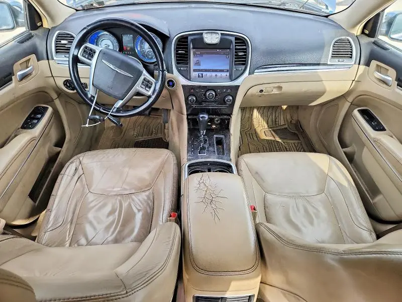 2011 CHRYSLER 300 LIMITED  