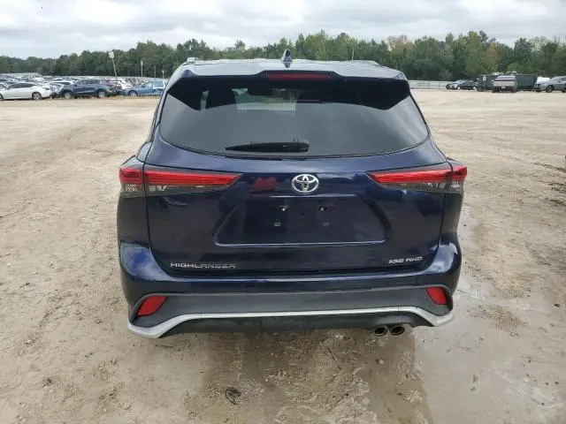 2022 TOYOTA HIGHLANDER XSE  