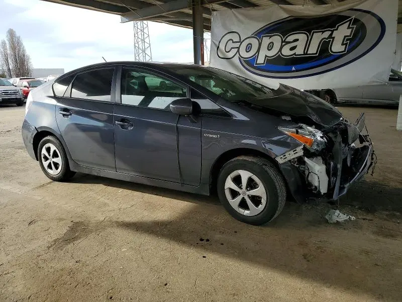 2015 TOYOTA PRIUS   