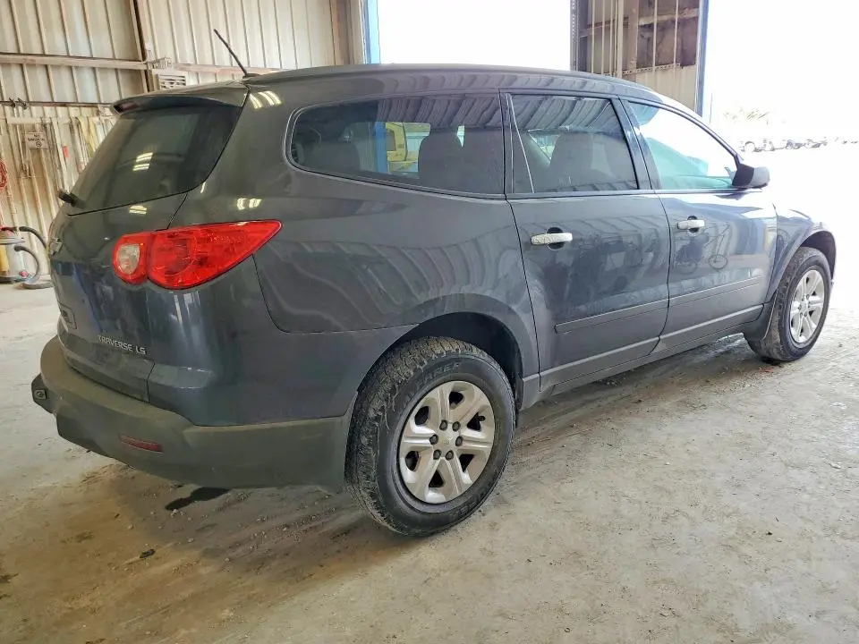 2012 CHEVROLET TRAVERSE LS  