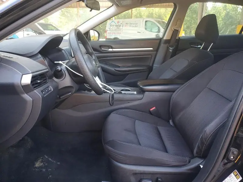 2022 NISSAN ALTIMA SV  