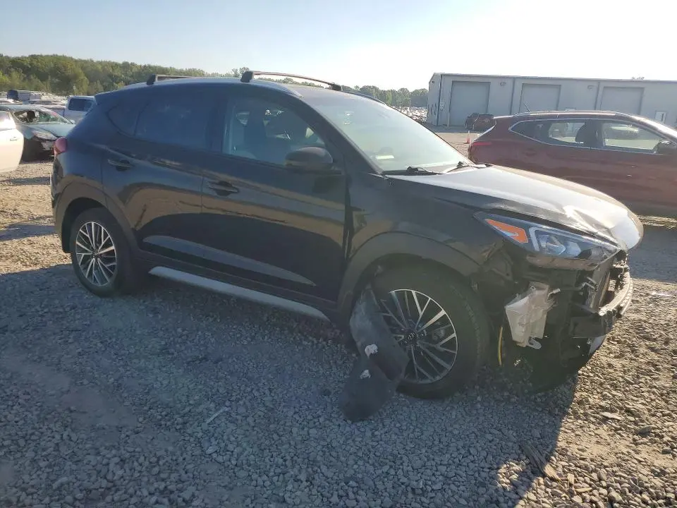 2020 HYUNDAI TUCSON SEL  