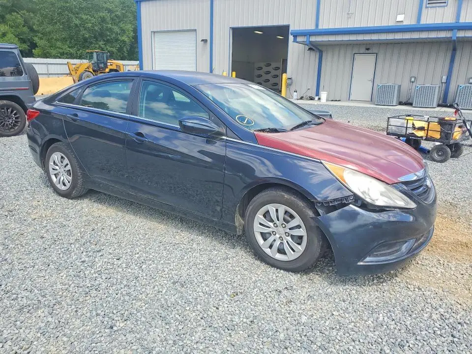 2011 HYUNDAI SONATA GLS  