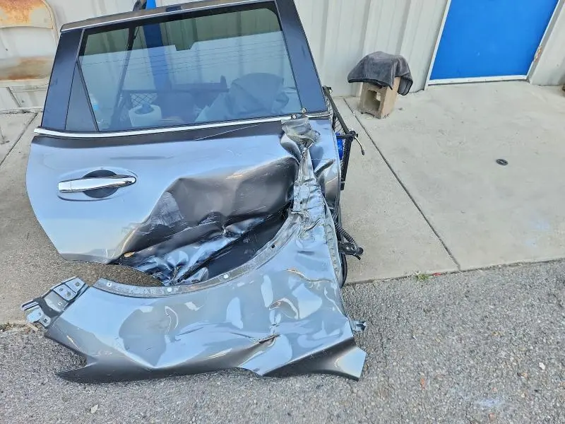 2019 NISSAN ROGUE SL  