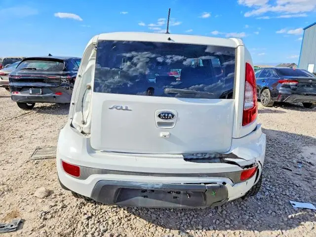 2013 KIA SOUL +  