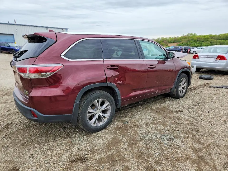 2015 TOYOTA HIGHLANDER XLE  