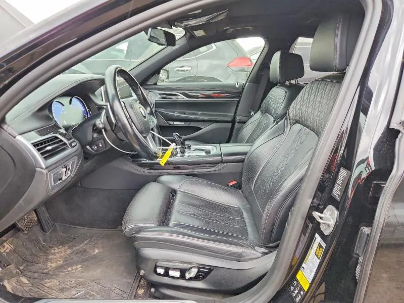 2018 BMW 750 XI  