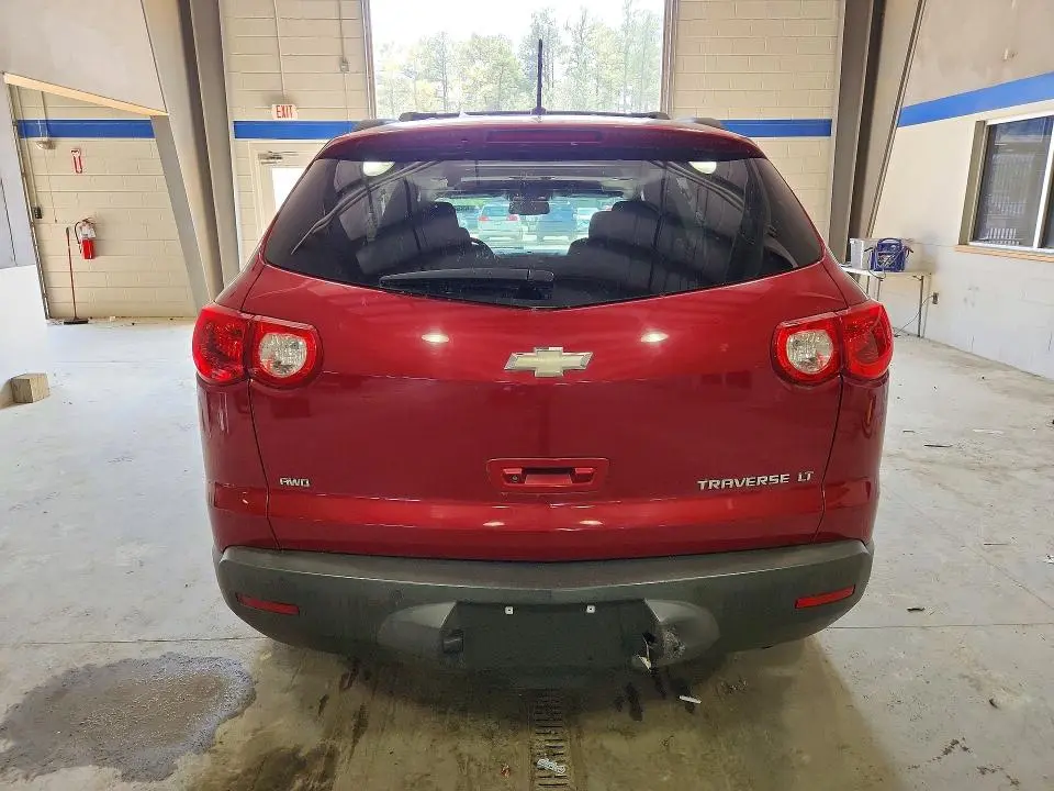 2012 CHEVROLET TRAVERSE LT  
