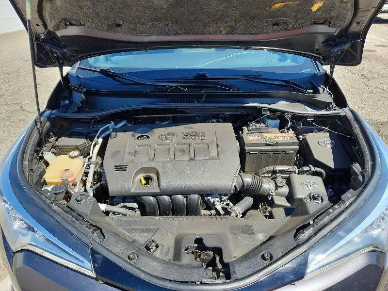 2019 TOYOTA C-HR LE  