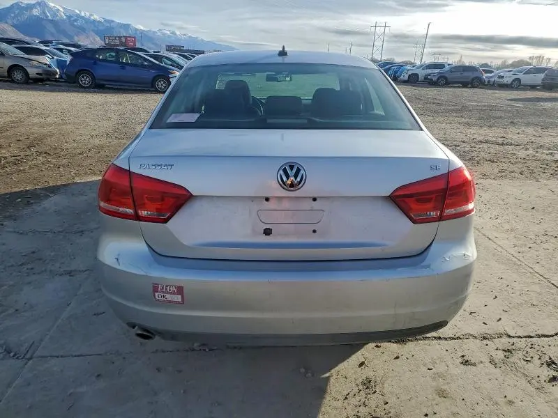 2012 VOLKSWAGEN PASSAT SE  