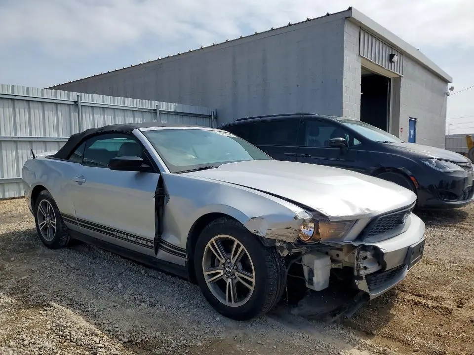 2010 FORD MUSTANG   