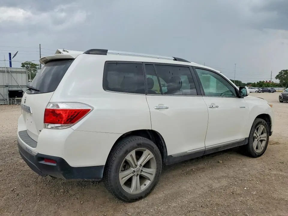 2013 TOYOTA HIGHLANDER LIMITED  