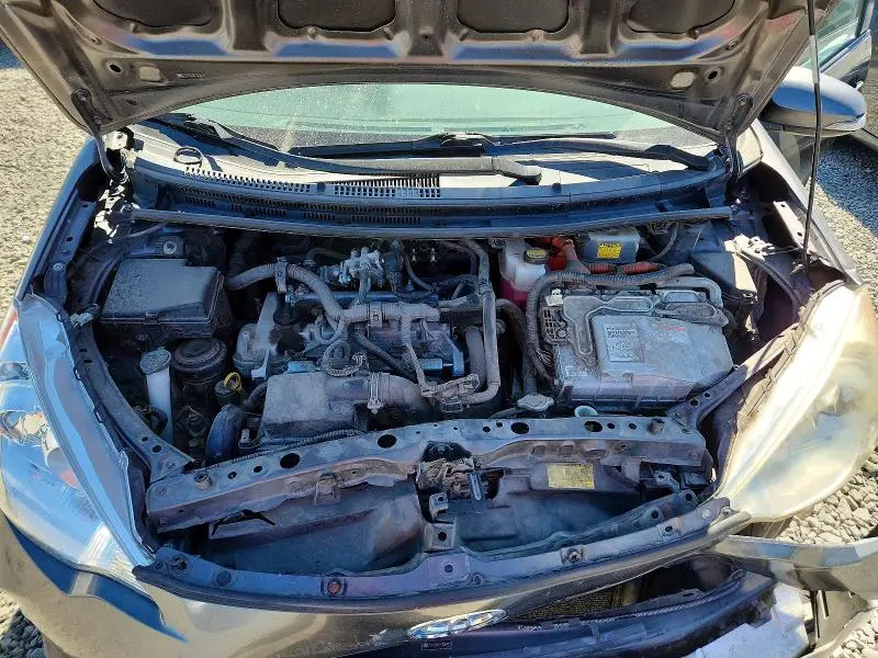 2014 TOYOTA PRIUS C ONE  
