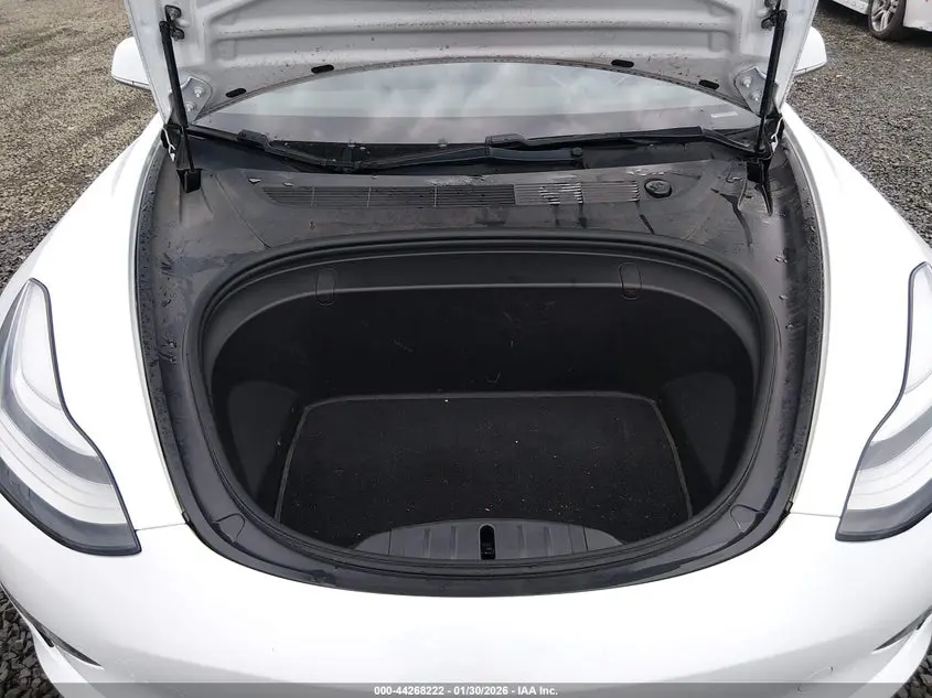 2018 TESLA MODEL 3 LONG RANGE/MID RANGE