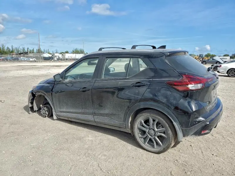 2024 NISSAN KICKS SV  