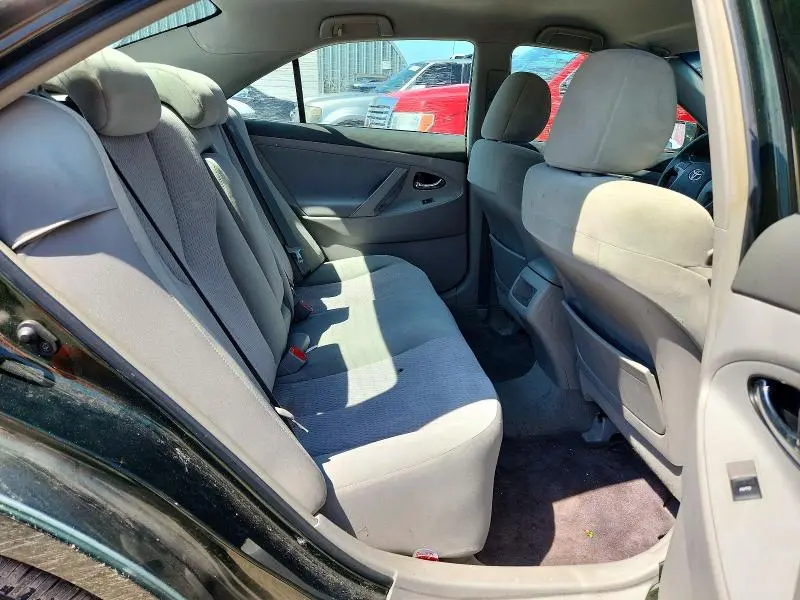 2011 TOYOTA CAMRY LE  
