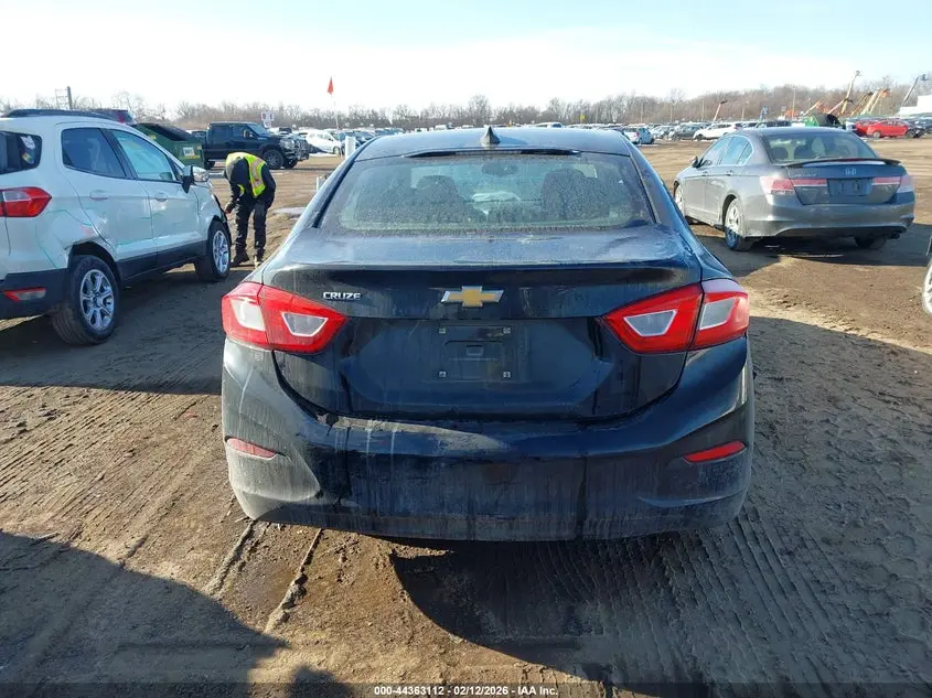 2018 CHEVROLET CRUZE LS AUTO
