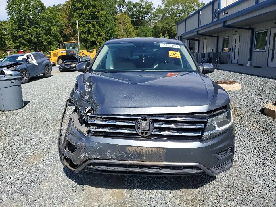 2018 VOLKSWAGEN TIGUAN SE  