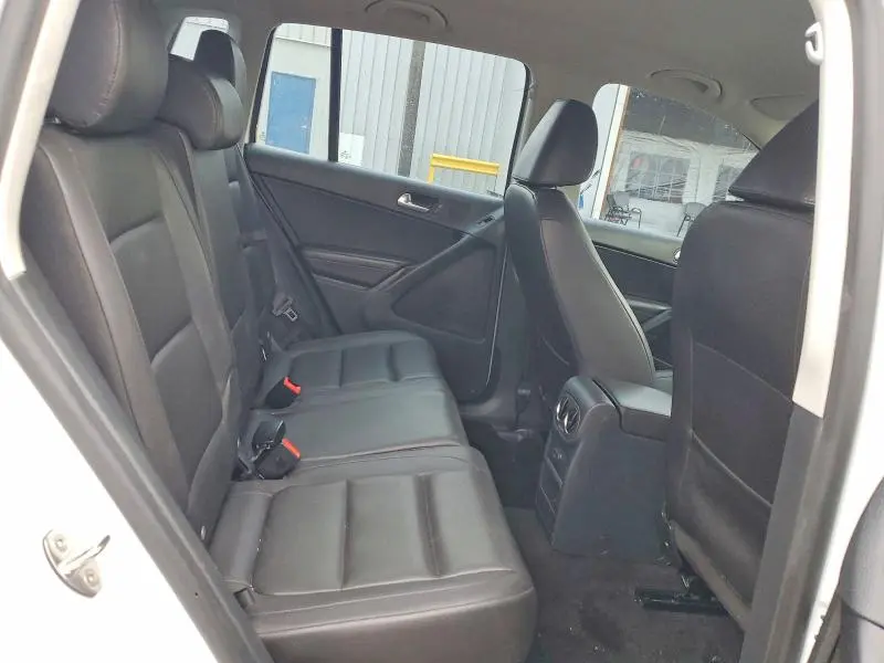 2017 VOLKSWAGEN TIGUAN S  