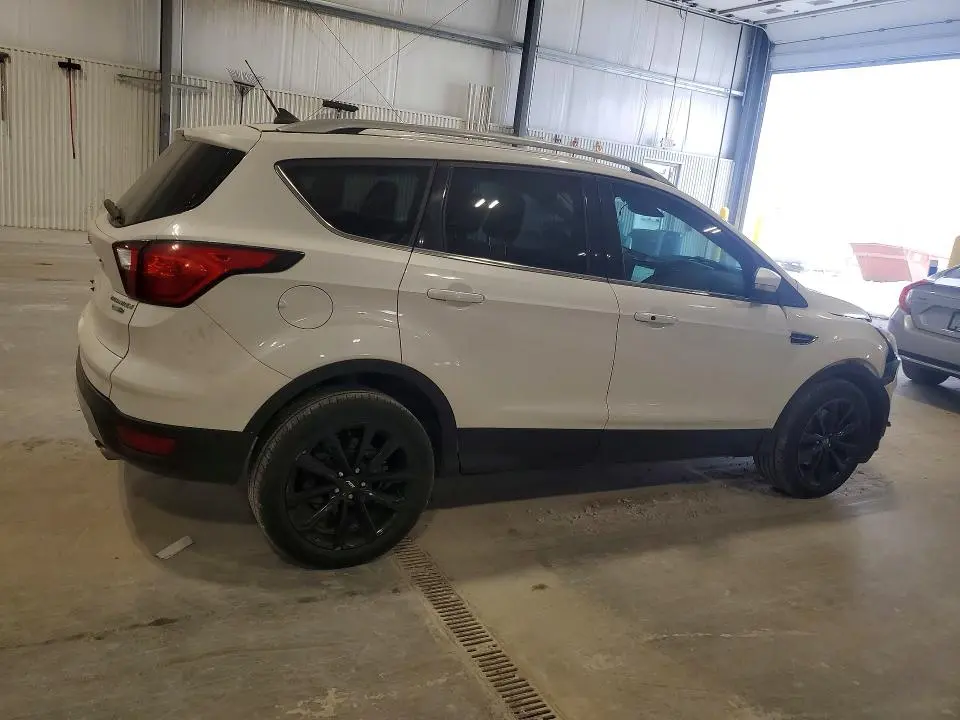2019 FORD ESCAPE TITANIUM  