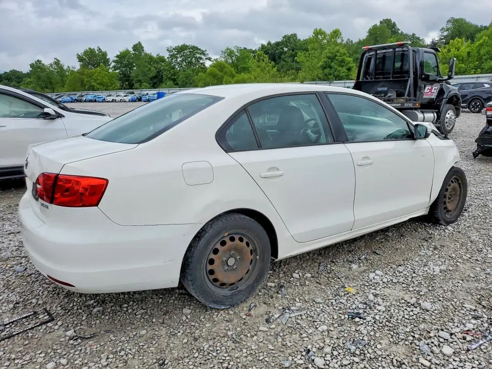 2012 VOLKSWAGEN JETTA   
