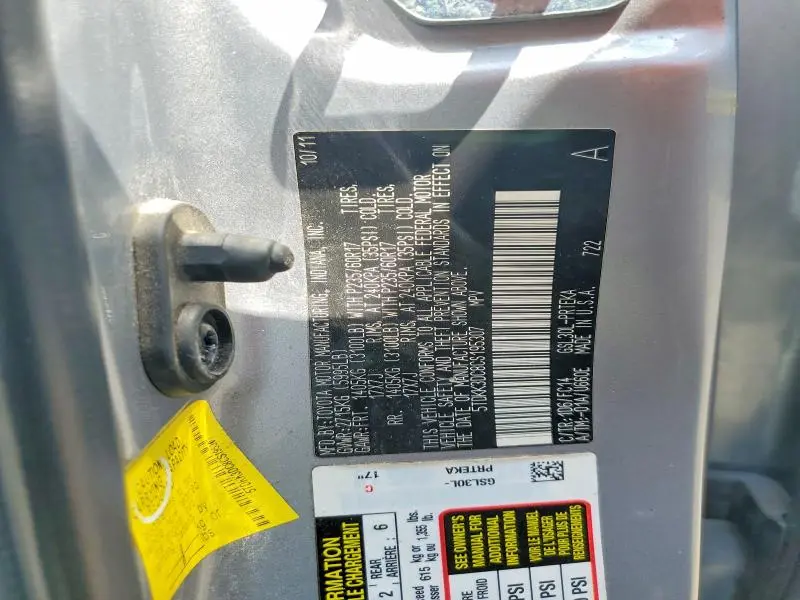2012 TOYOTA SIENNA LE  
