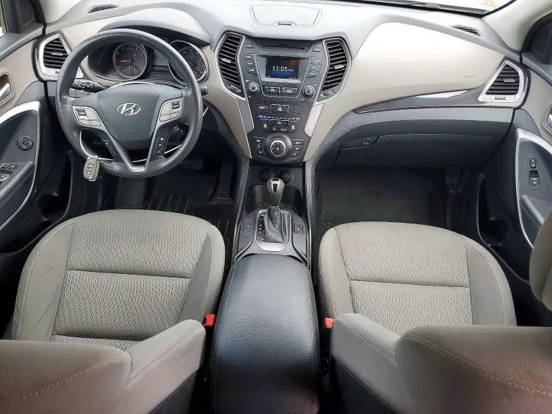 2016 HYUNDAI SANTA FE SE  