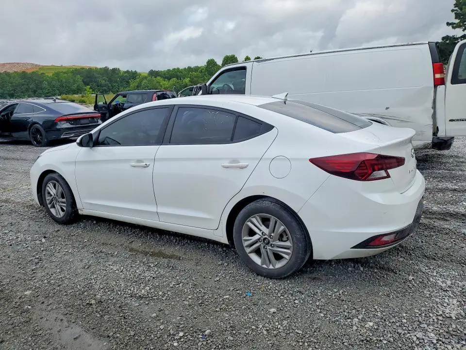 2020 HYUNDAI ELANTRA SEL  