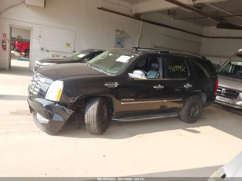 2013 CADILLAC ESCALADE LUXURY