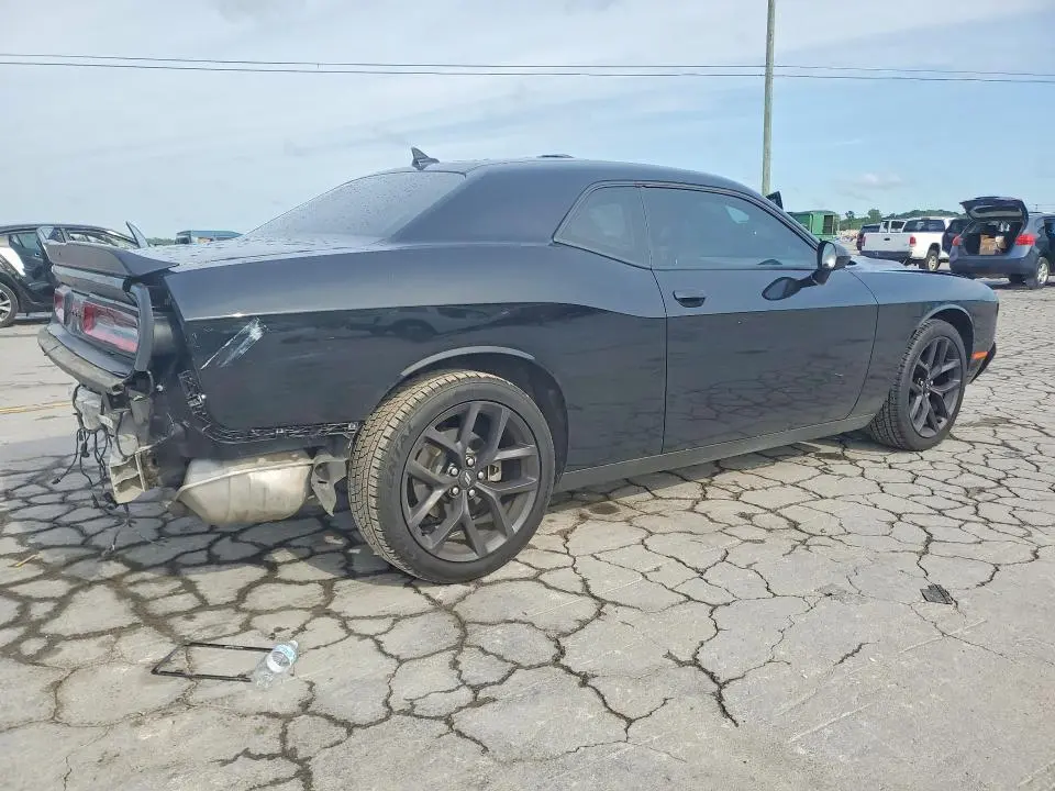 2021 DODGE CHALLENGER SXT  