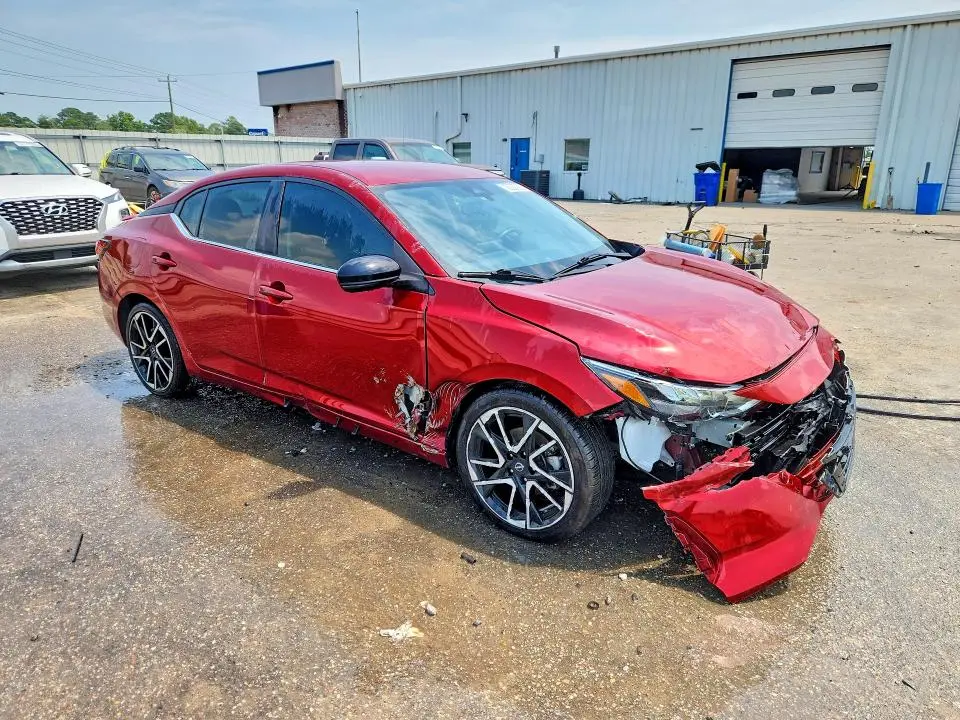 2025 NISSAN SENTRA SR  