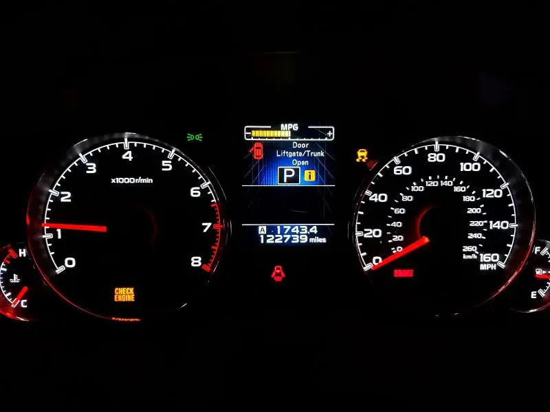 2013 SUBARU LEGACY 3.6R LIMITED  