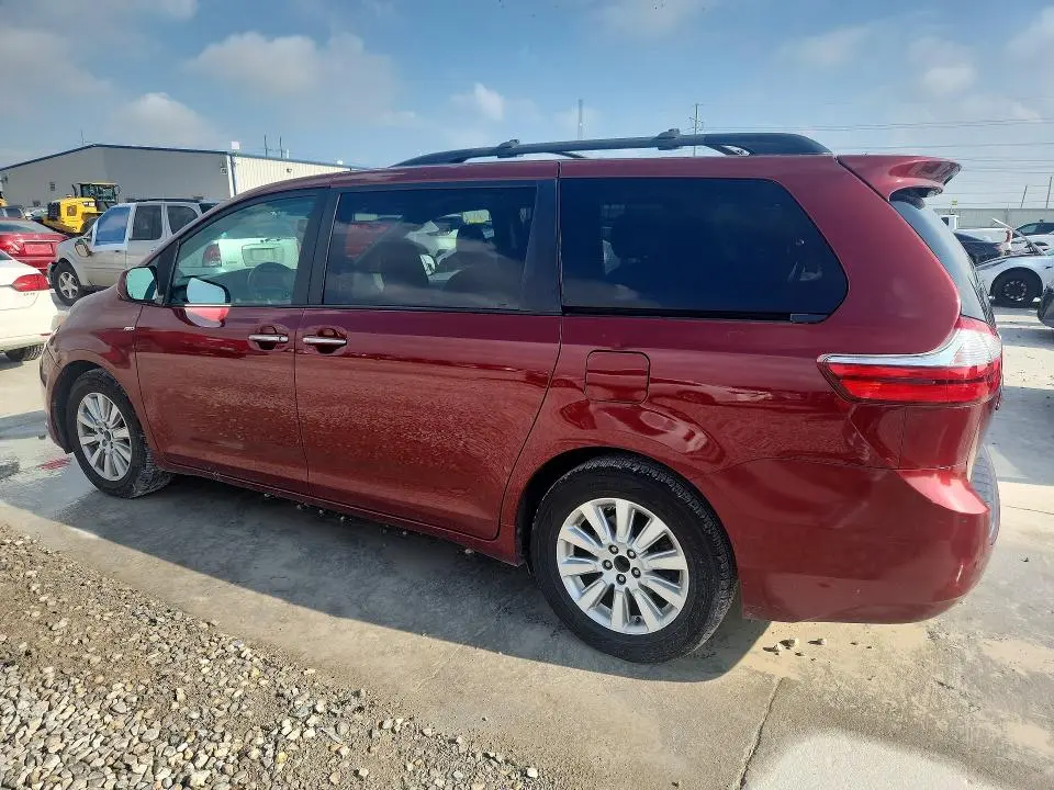2017 TOYOTA SIENNA XLE PREMIUM 7-PASSENGER  