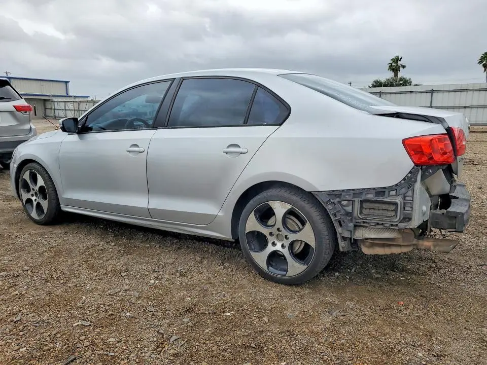 2012 VOLKSWAGEN JETTA SE  