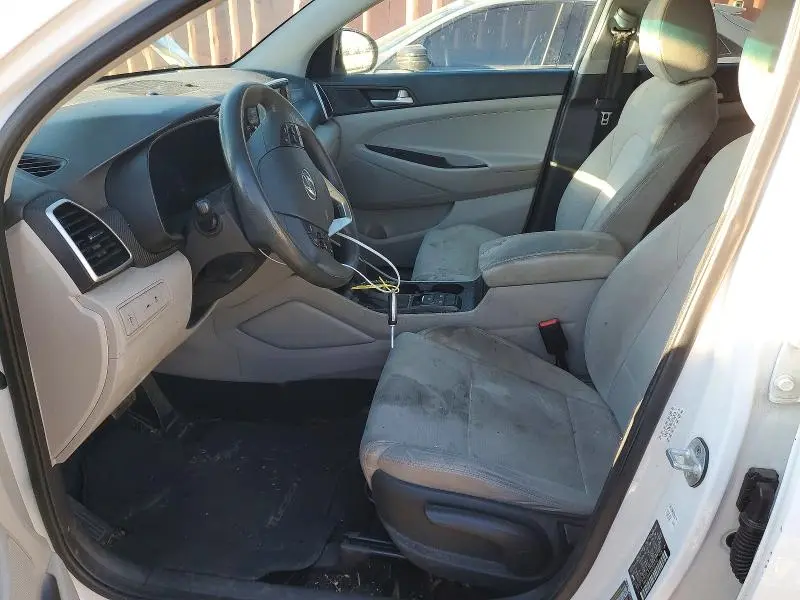 2019 HYUNDAI TUCSON SE  