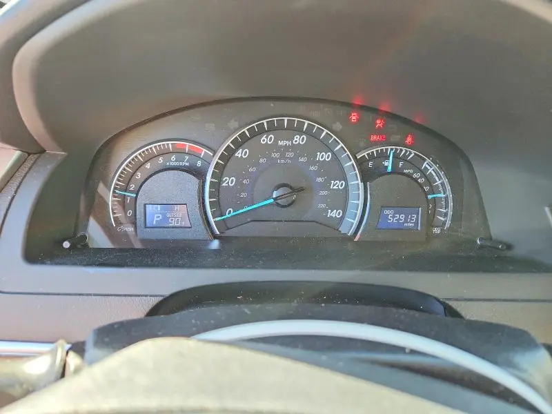 2012 TOYOTA CAMRY XLE  
