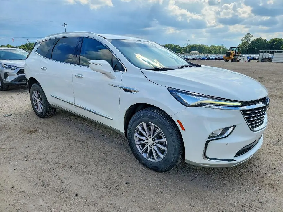 2022 BUICK ENCLAVE ESSENCE  