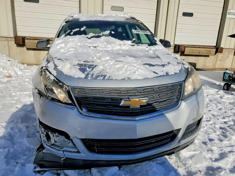 2014 CHEVROLET TRAVERSE LS  