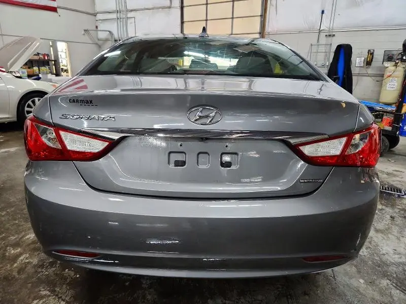 2011 HYUNDAI SONATA SE  