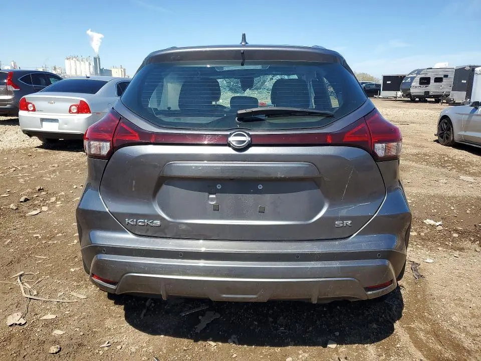 2024 NISSAN KICKS SR  