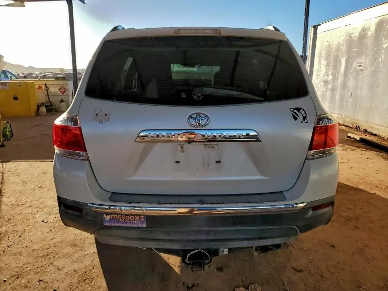 2011 TOYOTA HIGHLANDER BASE  