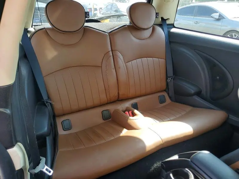 2013 MINI COOPER   
