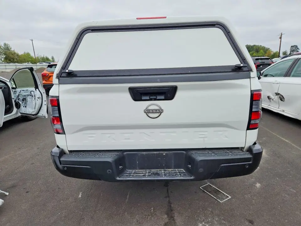 2024 NISSAN FRONTIER S  