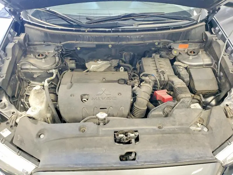 2019 MITSUBISHI RVR SE  