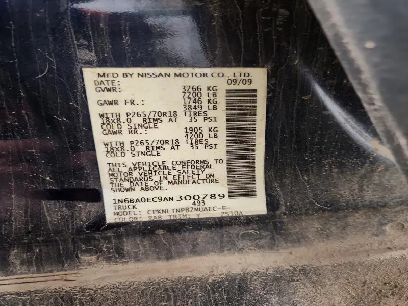 2010 NISSAN TITAN XE  