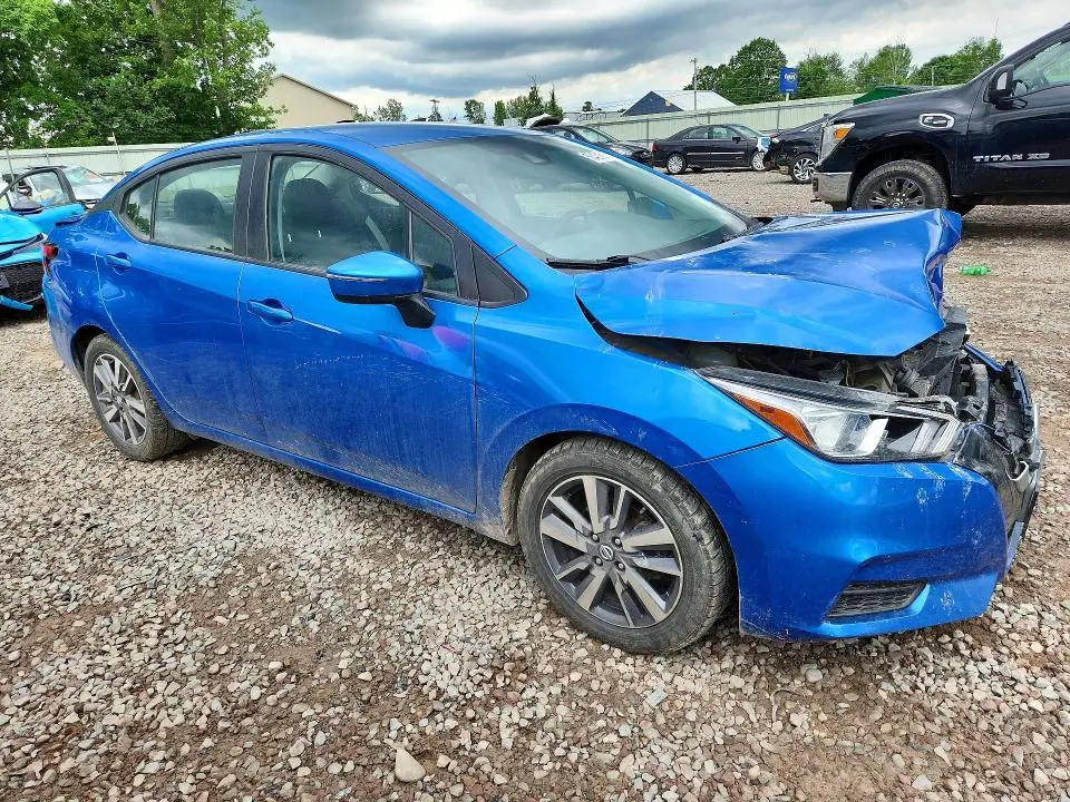 2020 NISSAN VERSA SV  