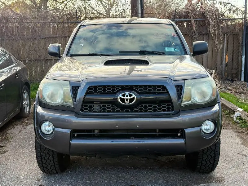 2011 TOYOTA TACOMA V6  