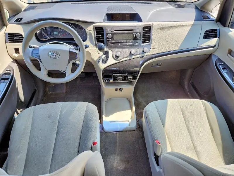 2013 TOYOTA SIENNA L 7-PASSENGER  