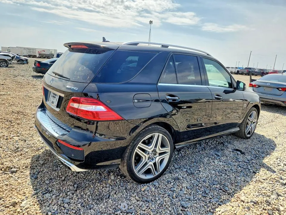2015 MERCEDES-BENZ ML 63 AMG  